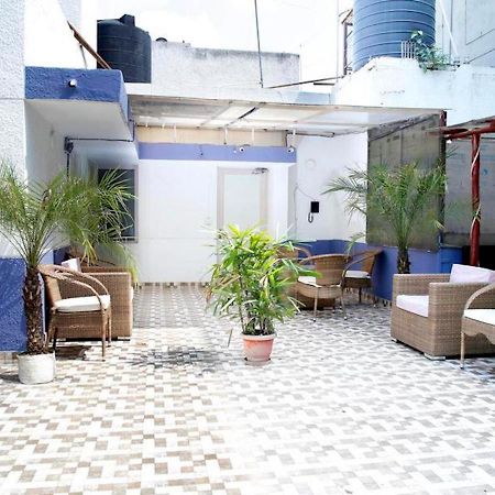 Maplewood Guest House, Neeti Bagh, New Delhiit Is A Boutiqu Guest House - Room 3 Bagian luar foto