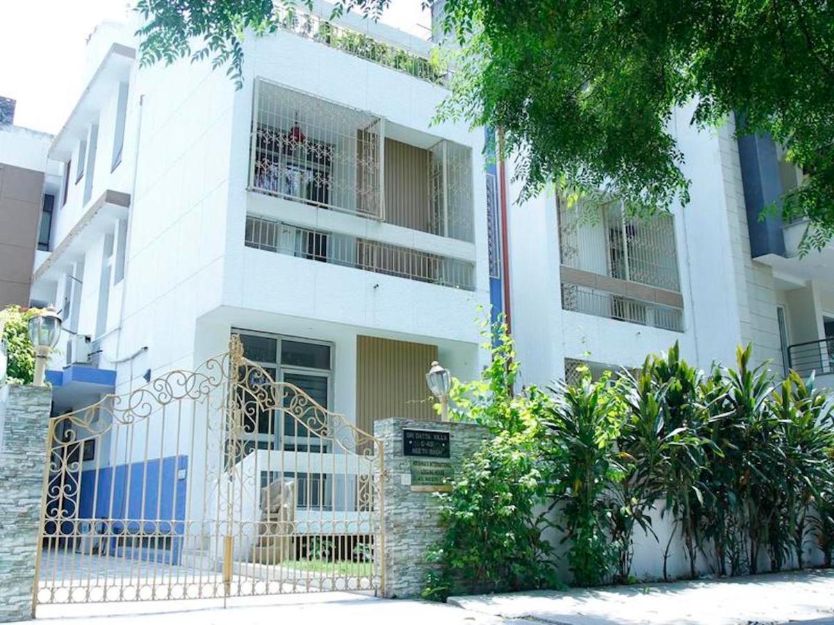 Maplewood Guest House, Neeti Bagh, New Delhiit Is A Boutiqu Guest House - Room 3 Bagian luar foto
