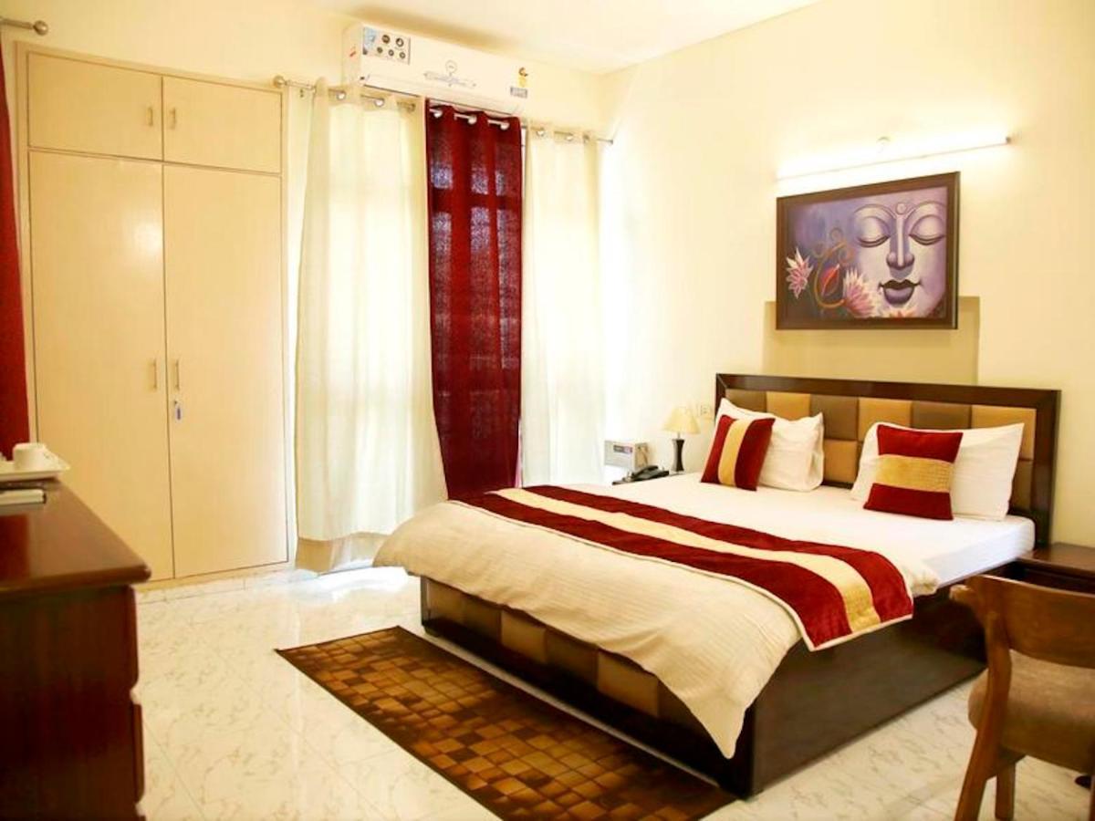 Maplewood Guest House, Neeti Bagh, New Delhiit Is A Boutiqu Guest House - Room 3 Bagian luar foto