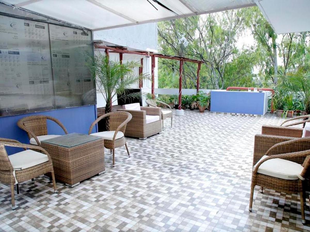 Maplewood Guest House, Neeti Bagh, New Delhiit Is A Boutiqu Guest House - Room 3 Bagian luar foto
