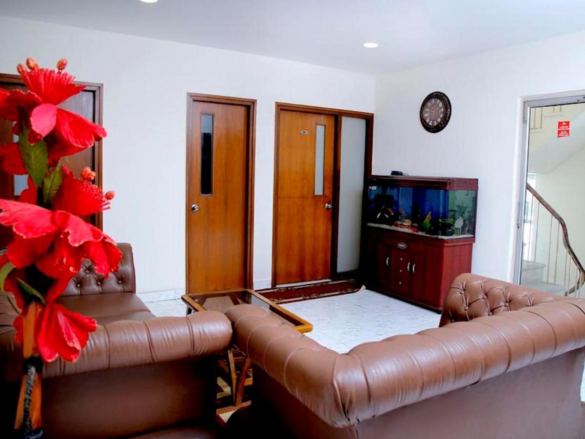 Maplewood Guest House, Neeti Bagh, New Delhiit Is A Boutiqu Guest House - Room 3 Bagian luar foto